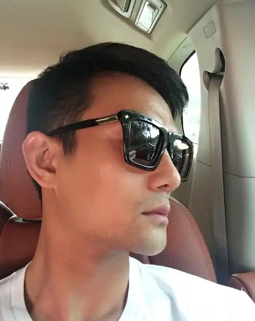 王凯生活图册 - 后援会