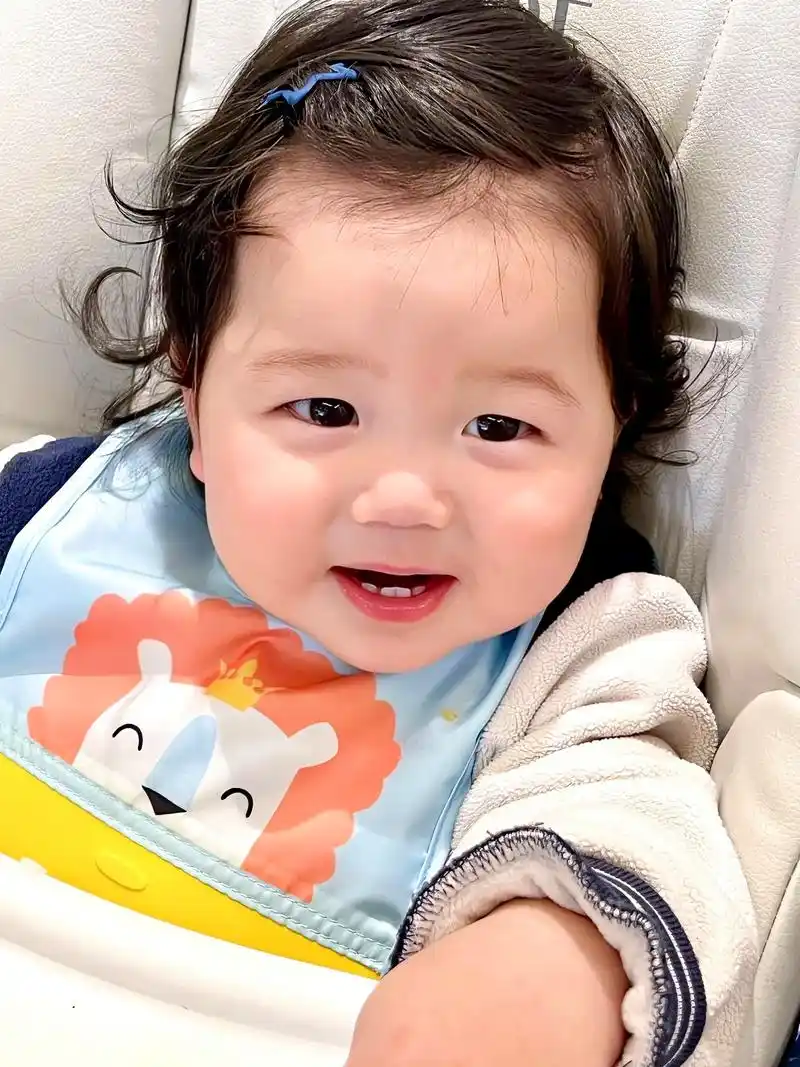 团妹~团妹~#肉了个团 #奶团子 #小孩的笑容是最治愈的 # - 抖音