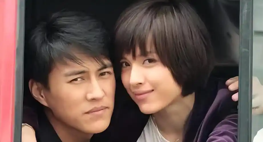 错过靳东被催婚,34岁无奈嫁给导演的隋俊波,成名后给全家买房_赵宝刚