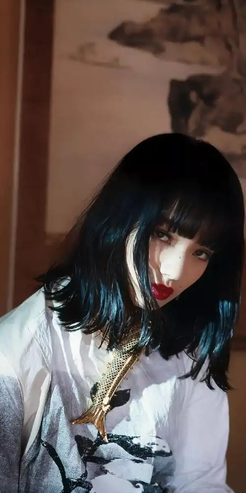 高清无水印壁纸小松菜奈