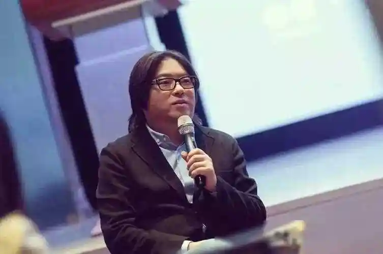 除此之外,高晓松也在微博上分享了自己的日常生活,展示了自己对音乐和