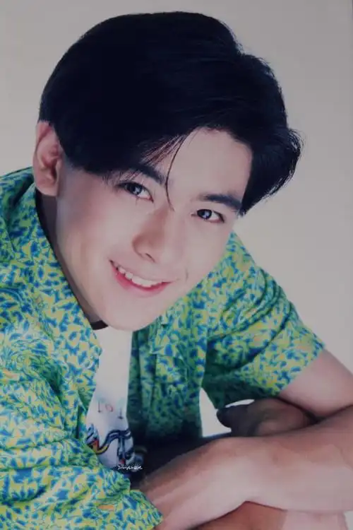 林志颖车祸后首次露面,身材消瘦仅55kg,脸部恢复良好右手仍无力