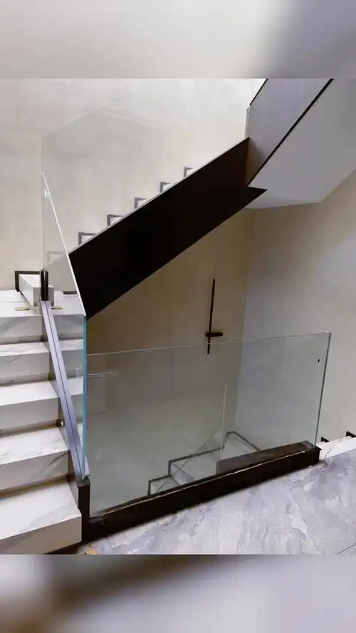 玻璃扶手#网红玻璃楼梯  #别墅楼梯扶手  #玻璃楼梯扶手