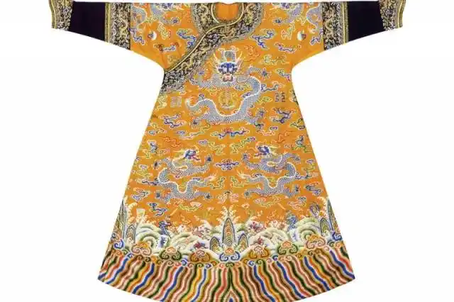 【看了就赚了】古代皇帝穿的龙袍为什么是黄色的?