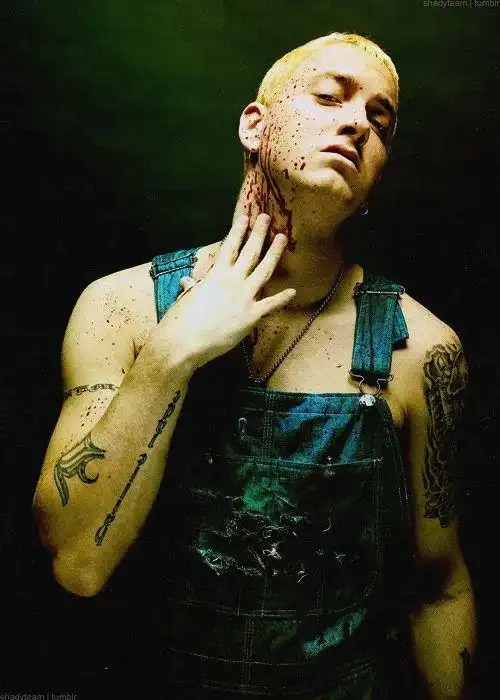 李现换上夏日定番寸头发型,青春里这些寸头男神你还记得吗?