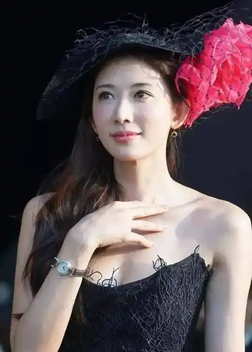 林志玲:一个身高体重不可思议的传奇女神_成为了_家庭_成功