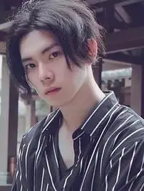 英文名:国籍:日本民族:身高:不详出生地:出生日期:1995年01月03日职业