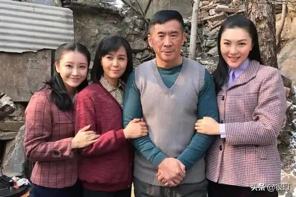 国内女演员黄曼个人资料(她们在锦心似玉中饰演乔夫人区夫人)(7)