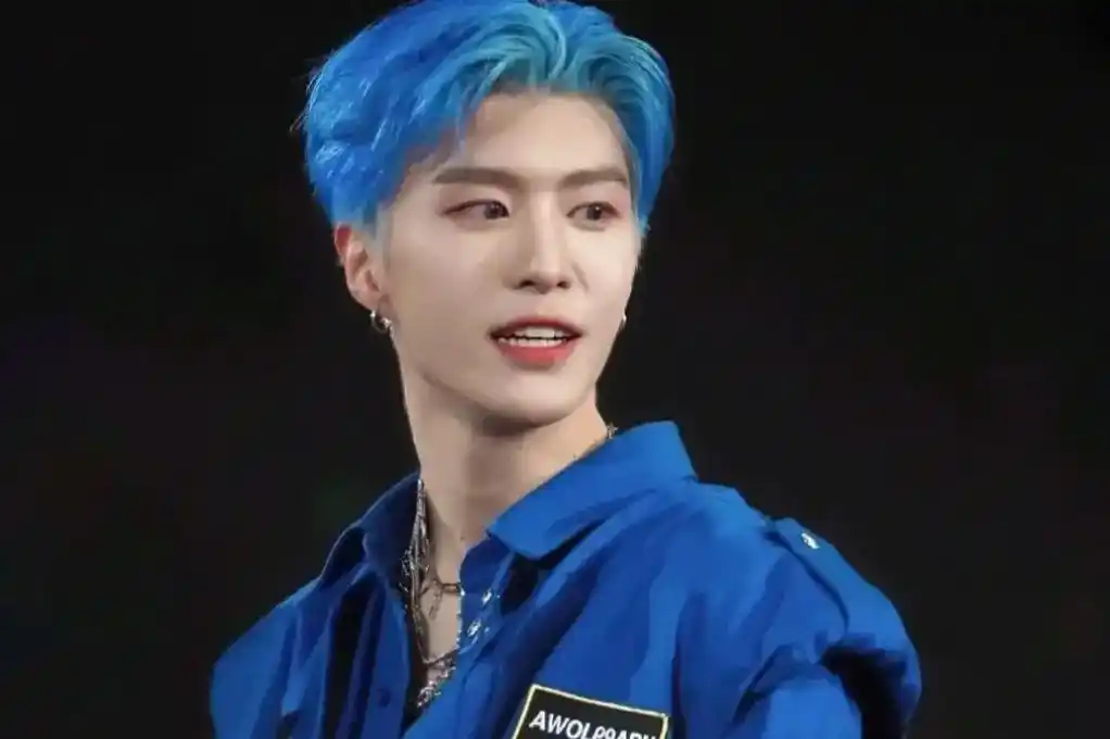 范丞丞横屏壁纸背影电脑 - 抖音