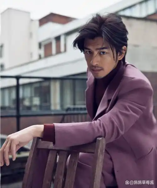 这些男星留胡子堪比整容了!朱一龙略显沧桑,杨烁变化最大