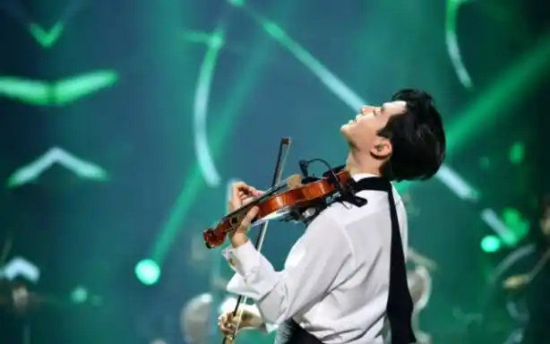 刘宪华综艺节目里的一些拉小提琴前段