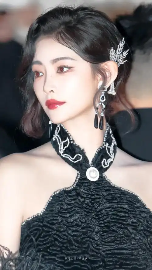 许佳琪的秀场日记