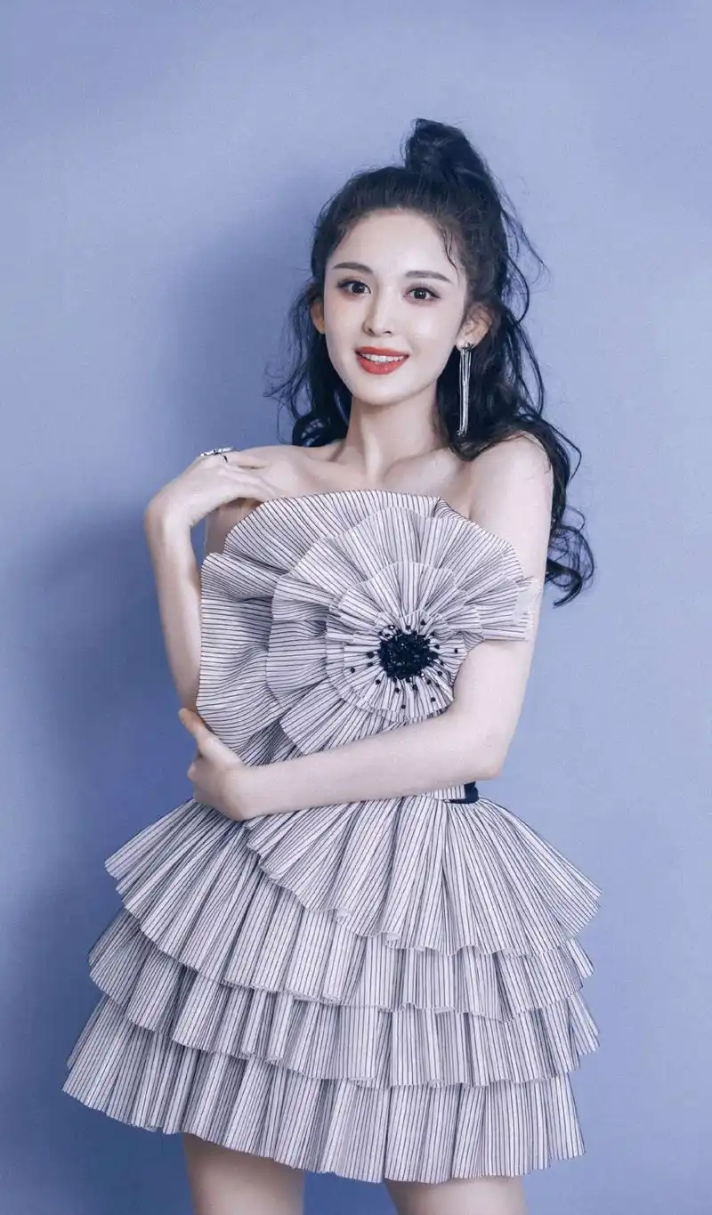 "新疆美女"古力娜扎唯美写真