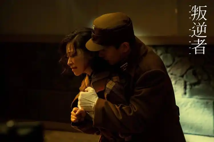 《叛逆者》蓝心洁长在泪点上 朱珠哭戏感染力十足