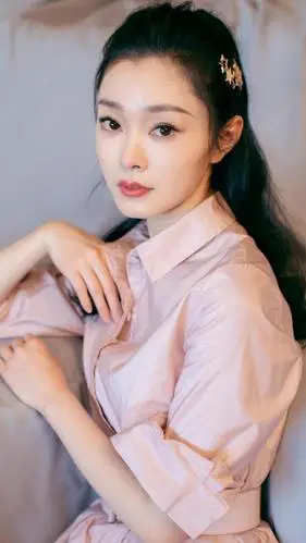 宋轶仙女粉衬衫裙甜美写真