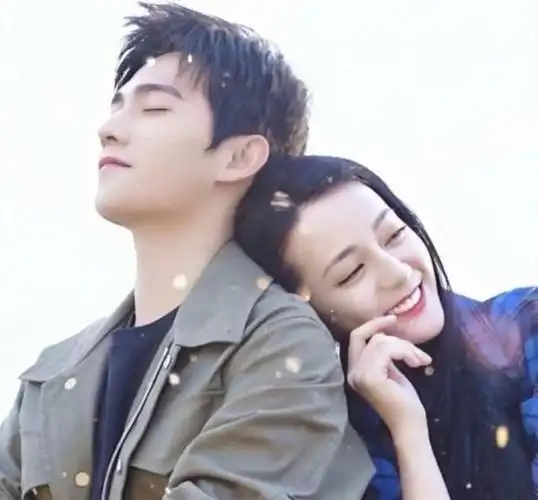 杨洋乔欣恋情再添石锤!