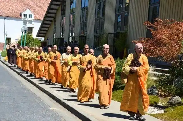 佛》观察|佛教已经成为美国的主要宗教 迅猛增加到400多万美国佛教徒