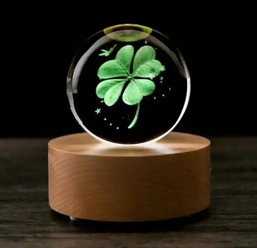 非常好看的幸运草图片,幸运草最唯美真实图片