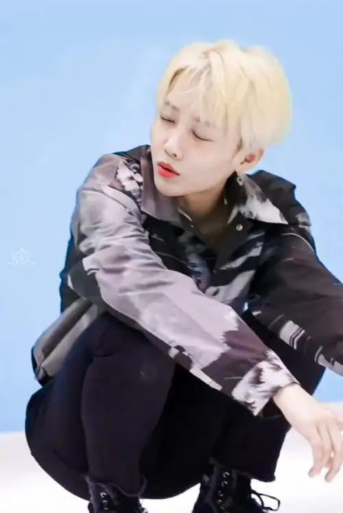 刘雨昕of course首秀