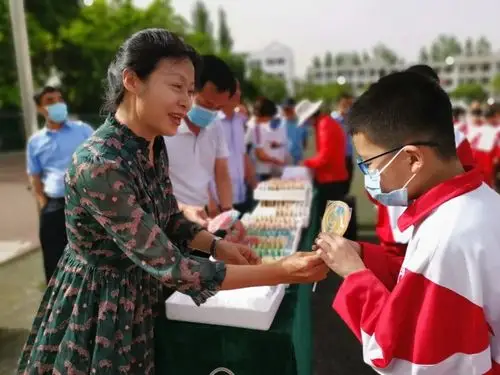 宁夏大学附属中学举行六一儿童节趣味运动会
