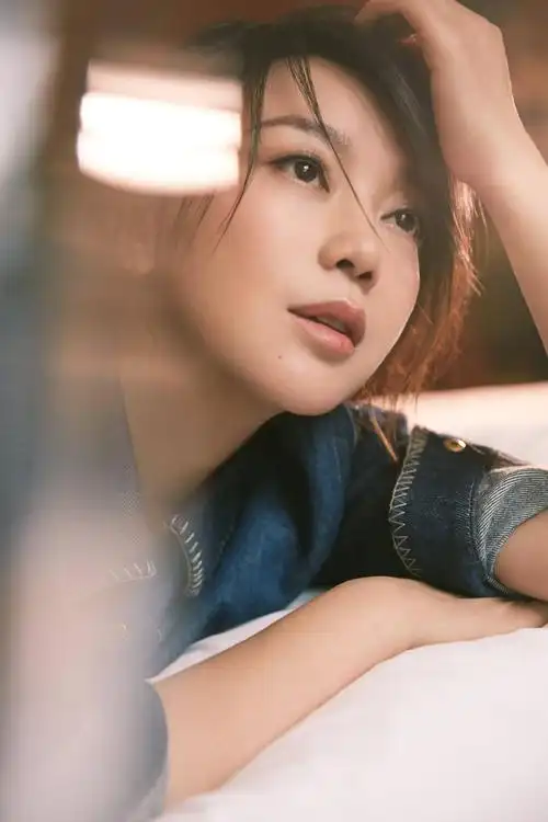 《装台》收视口碑双丰收 闫妮沉浸式演技获盛赞