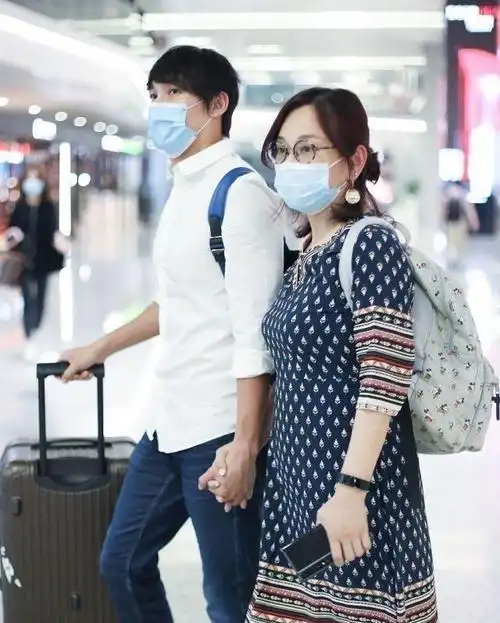 张铎的第一任妻子(张铎对妻子陈松伶称呼曝光) - 帮企客