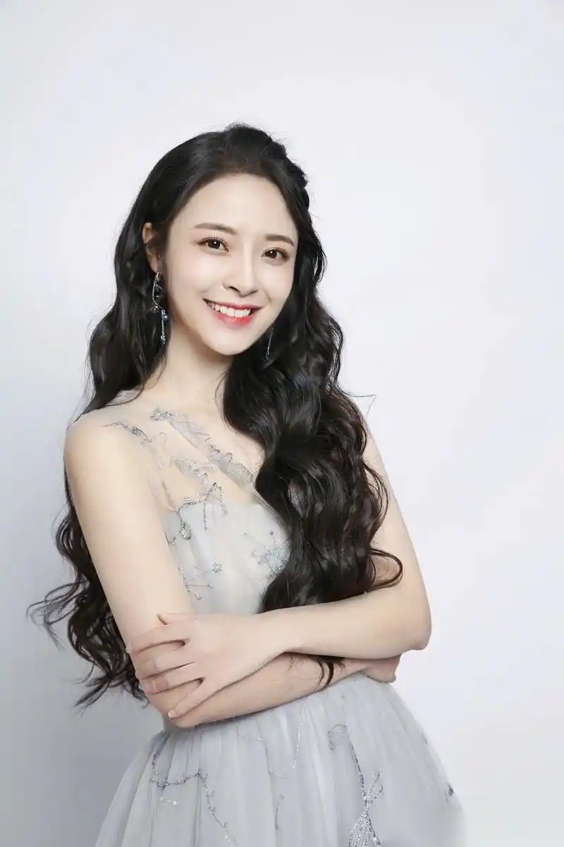 是日:人生苦短,及时行乐(yue). —记关于音乐的两件好事. 今天是la 《