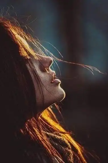 一首喜欢的歌曲.knock me out by linda  - 抖音