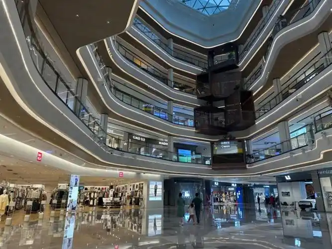 变身"综合性市场"?南京这座商场再度改造,元旦试营业