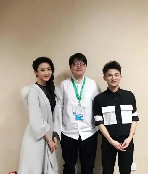 这位姐姐对周深到底有多好?