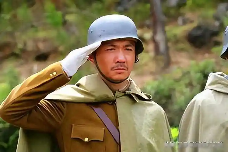 他曾因打架被北电开除,演技一级棒,却几十年不温不火_邢佳栋_演艺