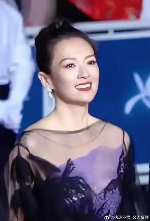 章子怡兜兜转转才45岁,一条离婚声明,一个多余的字都没解释,没有修改