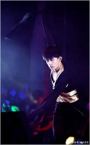 易烊千玺跳民族舞,你有被惊艳到吗?