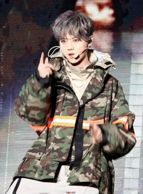 鹿晗正是因为身高问题才备受困扰.