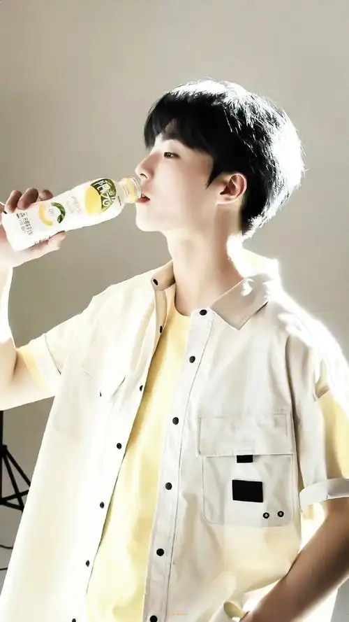 陈立农0406出道六周年快乐##江苏阳光侦茶行动