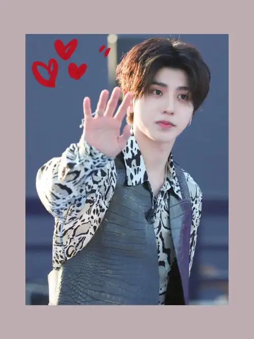 三更梦醒,你是檐上落下的星!#蔡徐坤  #ikun永远爱坤坤