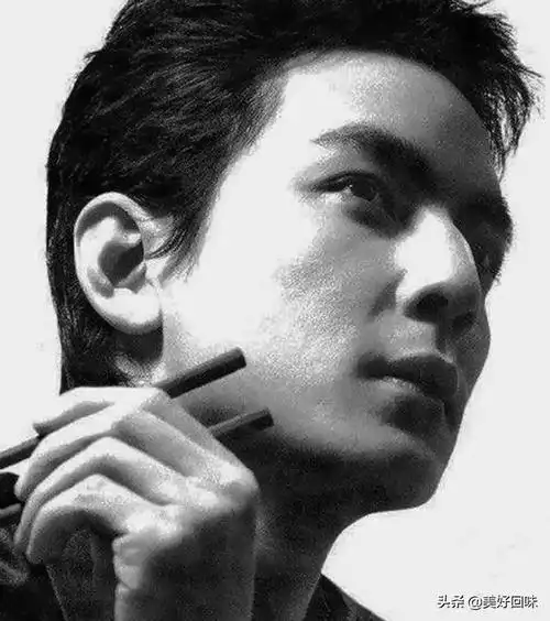 男神早年黑白照唐国强周里京达式常王心刚三浦友和