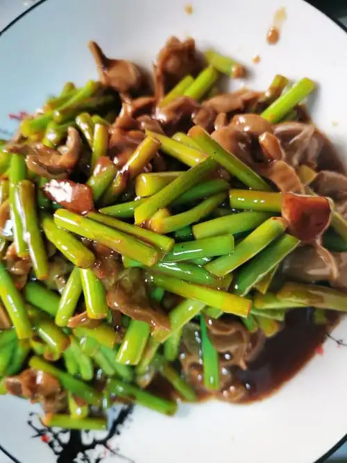 家常小炒鸡胗 美味的 家常菜 风味小炒