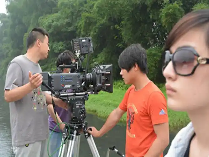 楼外青山_百度百科