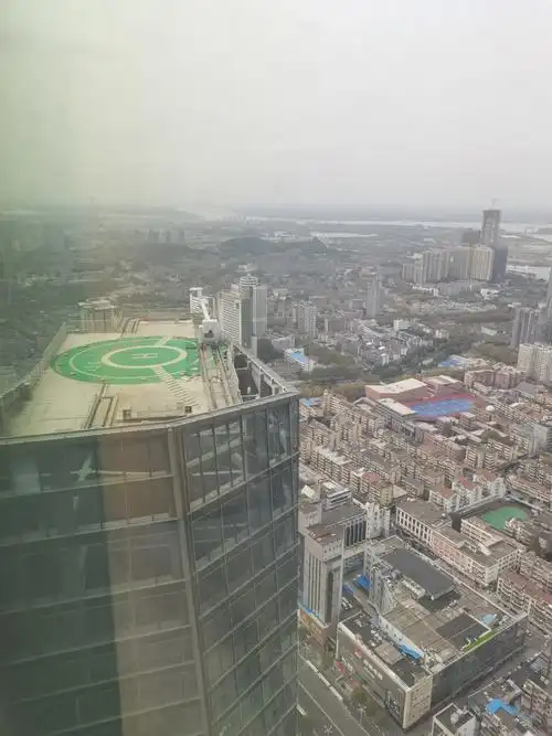 居高临下看镇江