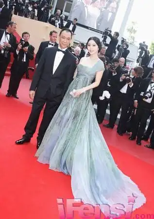 王学圻与范冰冰亮相