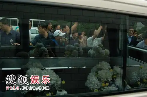 戏剧drama 著名演员文兴宇因癌症逝世 现场快讯