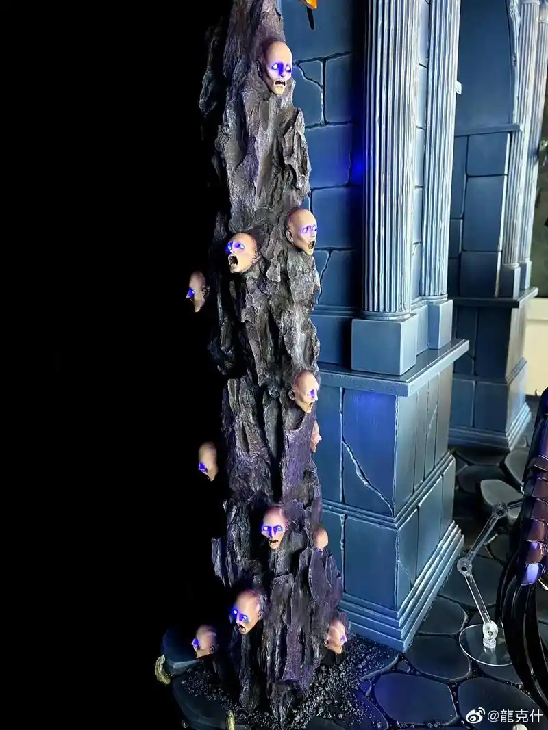 龙克什作品冥界之门魔星