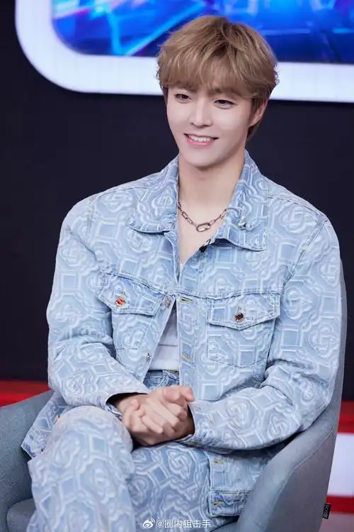 《闪耀吧vstar》 节目中陈立农一头金发帅气满分……|闪耀吧vstar