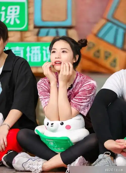 黄英个人微博账号3.曹帅百度百科个人资料