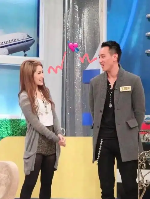 萧亚轩交新男友了混血很帅小她15岁