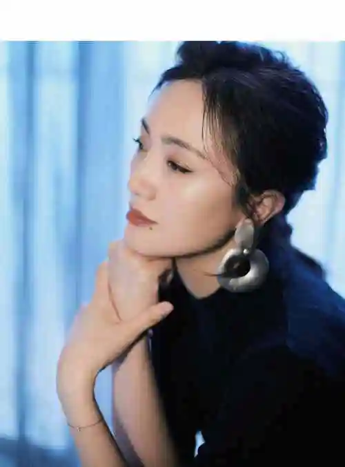 p>朱媛媛,中国内地女演员,1974年3月18日出生于山东省青岛市市北区,