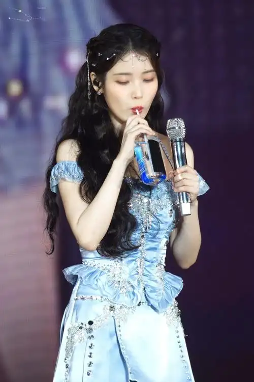 iu超话7815#iu韩国第一女solo#  240629 iu曼谷演唱会day1高清