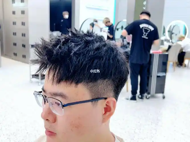 摩根烫  #男士摩根烫  #男士发型设计  #男生变帅发型指南  #男