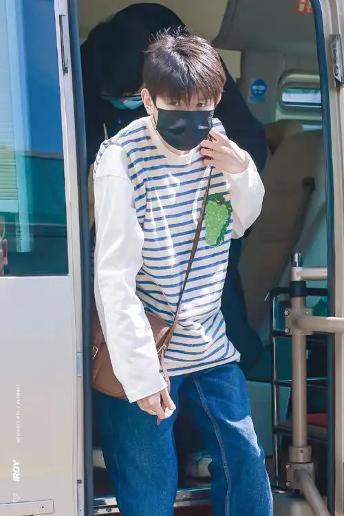 王源机场##王源看我们如何相遇vlog